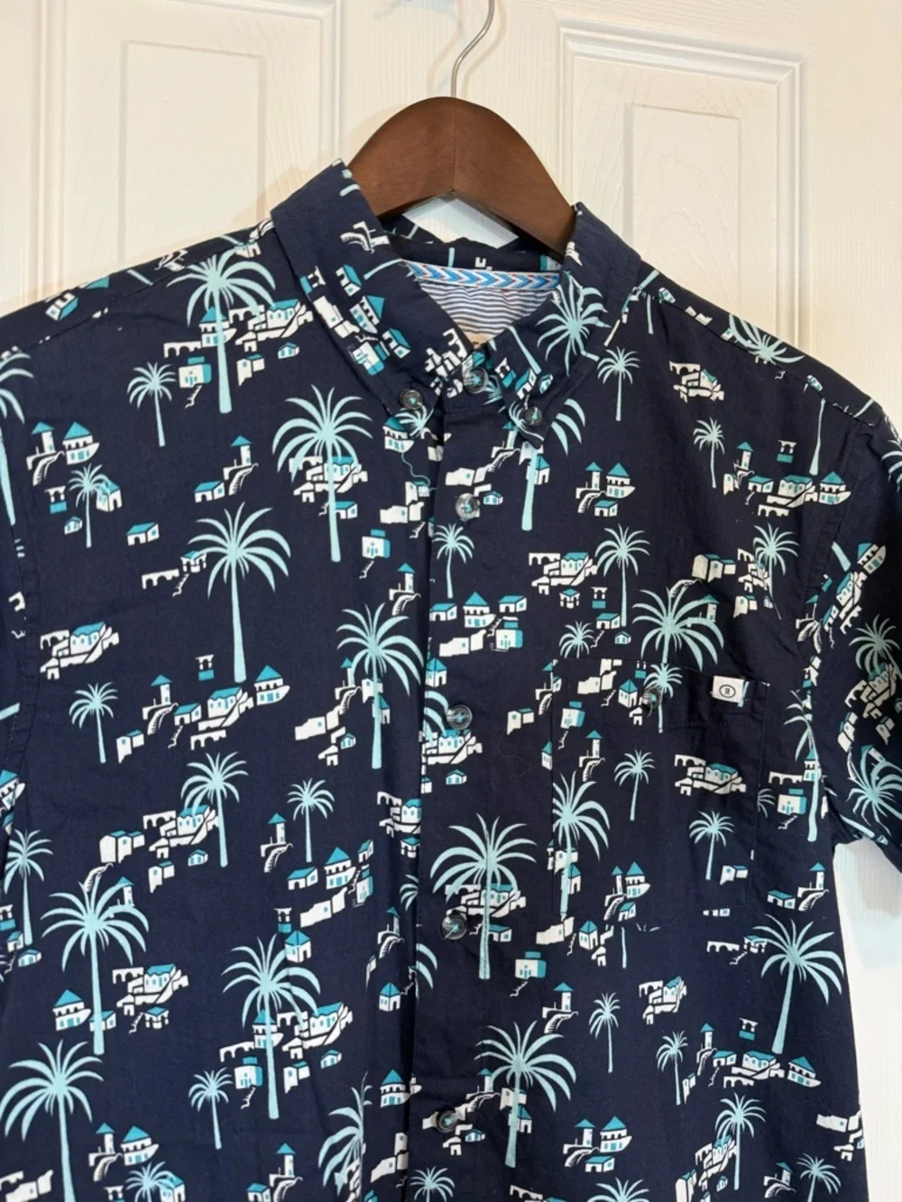Reverse Threads Men’s Short Sleeve Button Down Shirt Size M - Picture 2 of 14